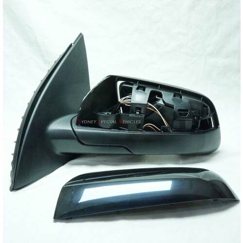 PASSENGER SIDE, SIDE MIRROR FOR VF COMMODORE - 11 PIN