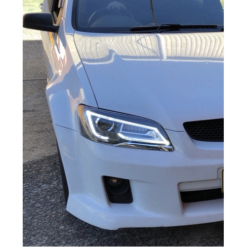 HEADLIGHTS FOR VE COMMODORE SERIES 1 & 2 - PAIR - CHROME STYLE DRL SEQUENTIAL BLINKER